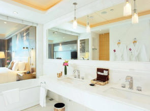 Crowne Plaza Suzhou by IHG