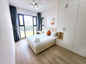 Cardinal Court Apartment