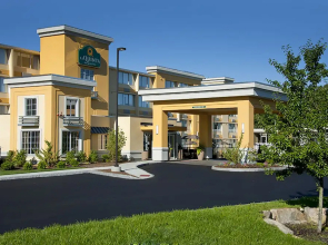 Hampton Inn Manchester Downtown, Nh
