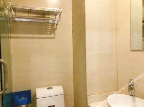 HuaTing Hotel(华庭酒店（市政府店）)