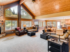 Evergreen Mountain Lodge