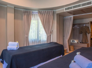 PP Charlie Beach Resort