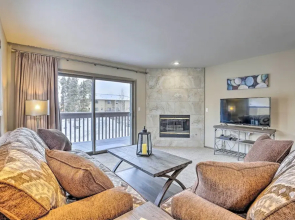 8 Mi to Copper Mtn: Sleek Frisco Townhome w/ Views