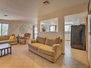 Pool Heat Included! Home 1 Mi to Lake Havasu