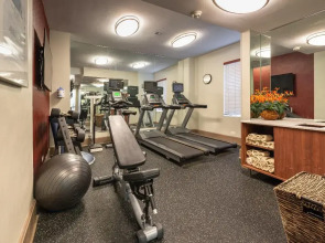 Holiday Inn Express Chicago - Magnificent Mile by IHG