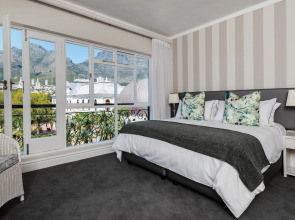 Cape Town Hollow Boutique Hotel