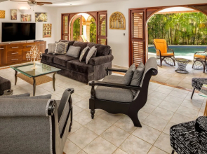 Sea Horse Ranch Villas by Caribe Stays