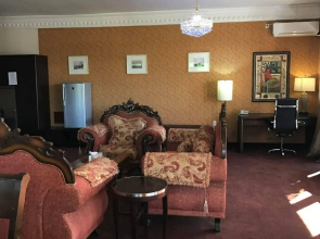 Loumaile Lodge