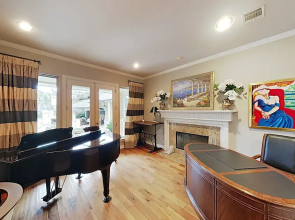 West Lake Wonder W/ Private Pool & Outdoor Kitchen 6 Bedroom Home