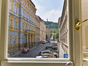 Apartment Nebovidy II - Free Parking - Air Conditioning