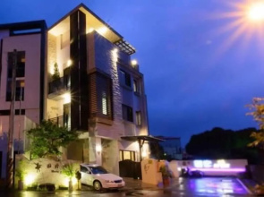 Puli Waltz Villa