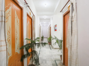 SPOT ON 74679 Sukanya Guest House