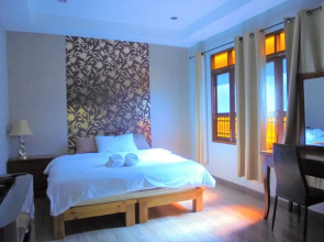 Excellence Villas & Hostel