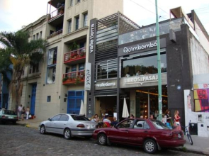 Urban Mexican Apartment