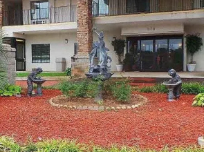 Express Inn & Suites - Griffin