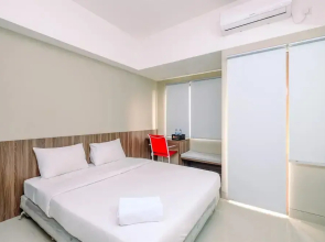 Strategic and Nice Studio at LRT City Jatibening Apartment