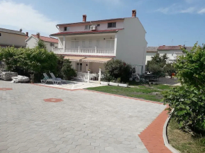 Holiday House Perkic Mm