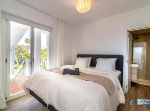 Sierra Park - 18 Newly Renovated Apartments with Pool, Gym, Jacuzzi and Padel