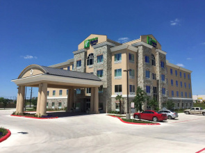 Holiday Inn Express & Suites San Antonio - Brooks City Base by IHG