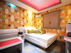 1004 Motel