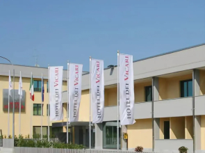 Hotel Dei Vicari