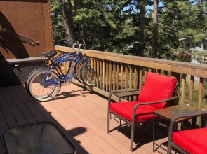 The Bear's Den Chalet