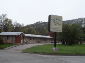 Dollar Inn Hot Spring
