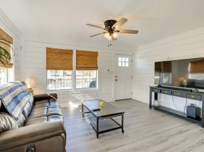 1 Block to Beach: Home w/ Patio in Murrells Inlet!