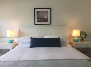Blue Lantern Inn, A Four Sisters Inn