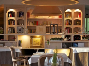 Grand Visconti Palace