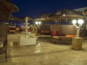 Kiana Hotel Mashad