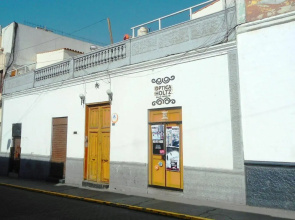 El Albergue Español Backpackers