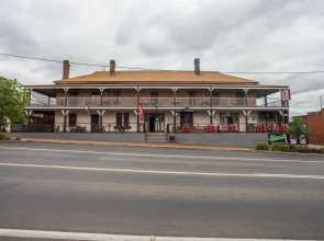 Light Horse Hotel Murrumburrah
