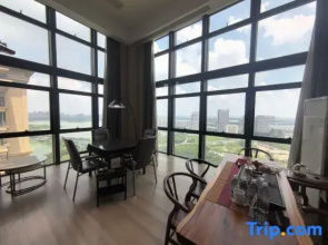 LAVANDE Hotel (Wuhan Jinyin Lake Subway Station Eurasia Exhibition Center Hotel)