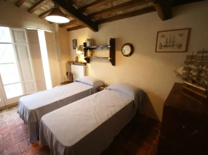 Belvilla by OYO Spacious Villa in Treia With Pool