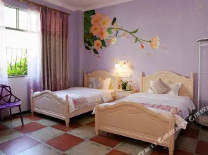Danxia firefly boutique Inn