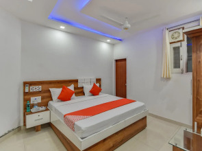 OYO 79401 Relax Inn