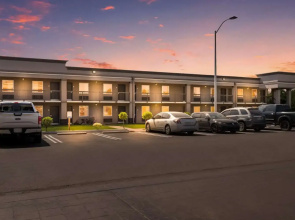Clarion Inn & Suites