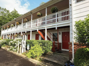 Chatham Travel Lodge