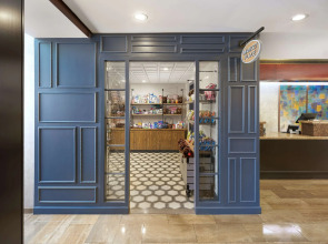 Hyatt Regency Buffalo / Hotel and Conference Center