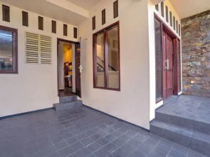 OYO 94769 Griya Djati Syariah 2