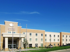 Comfort Suites West Omaha