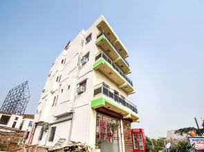 OYO 14993 Rp Palace