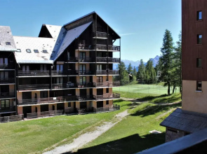 Appartement Risoul, 1 pièce, 4 personnes - FR-1-330-168
