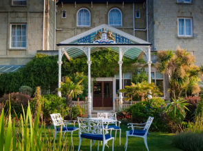 The Royal Hotel