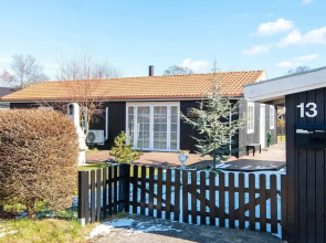 8 Person Holiday Home in Grenaa