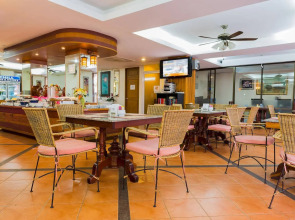 Thipurai Annex Hotel