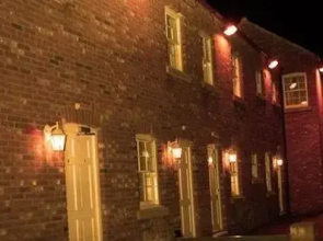 The Downe Arms