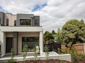 92 Brand New Doncaster Local House