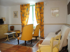 Hostellerie Du Mas De Bouvau